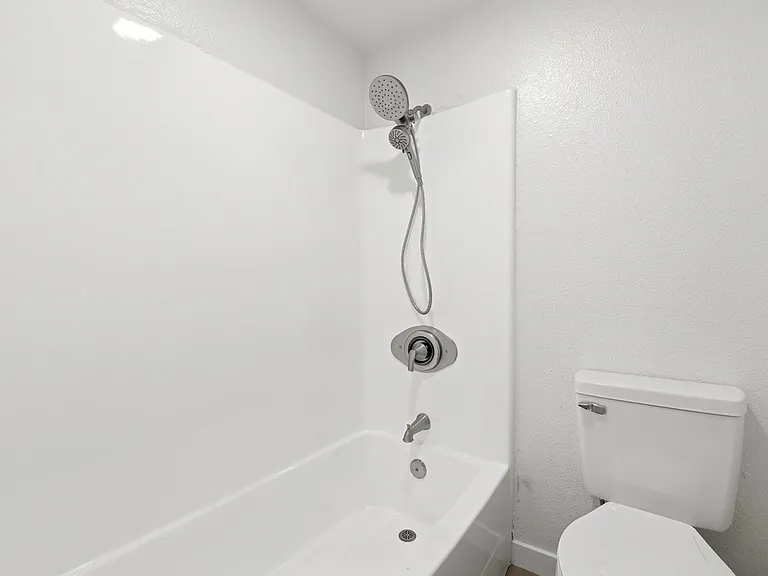 6301 Nightingale St — Photo 9
