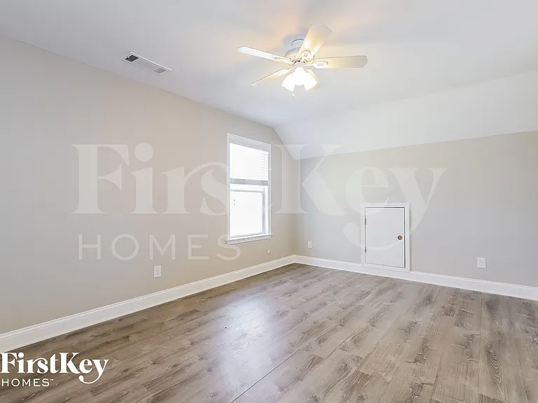 4321 Yonah Park — Photo 10