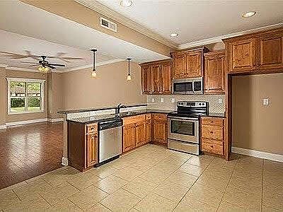 2nd image of 251 Sharon Dr NE