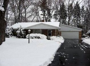 25290 Kildare St, Southfield, MI 48033