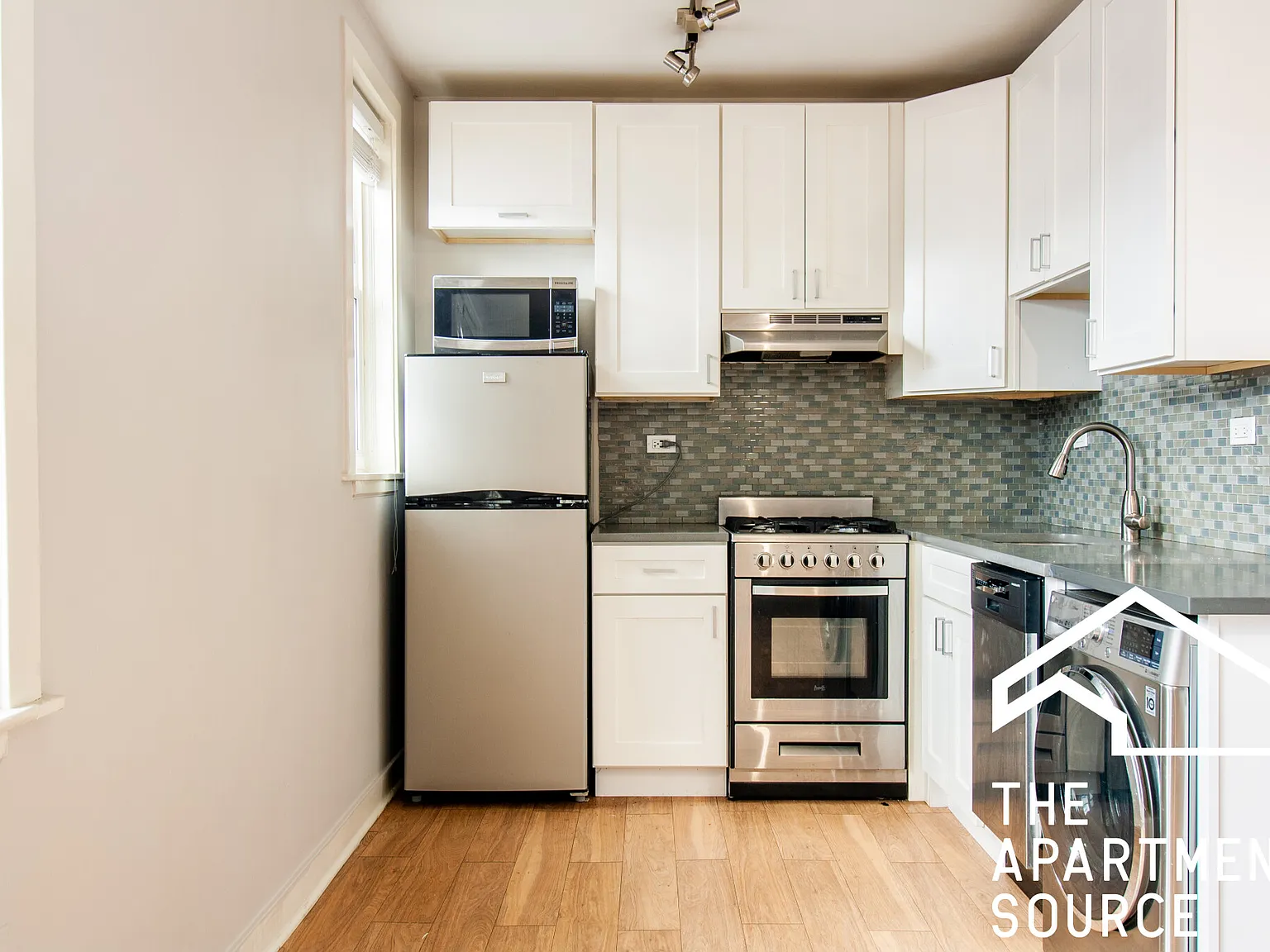 1 bed, 650 sqft, $2,295 — Photo 2
