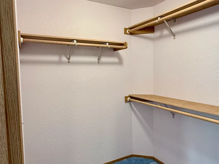 Walk in closet