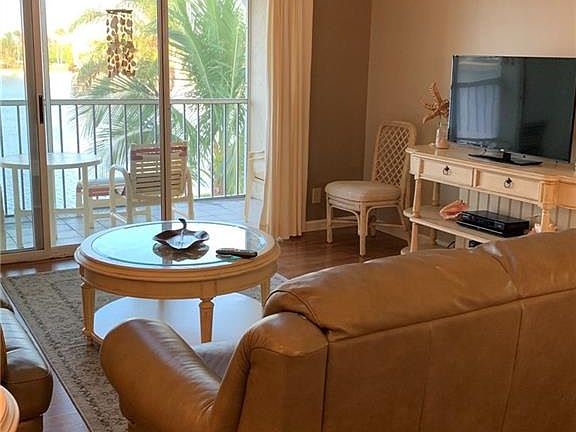 4th image of 4460 NE Ocean Blvd APT H3