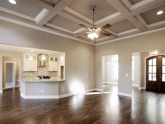 3rd image of 203 Eagle Nest Ct
