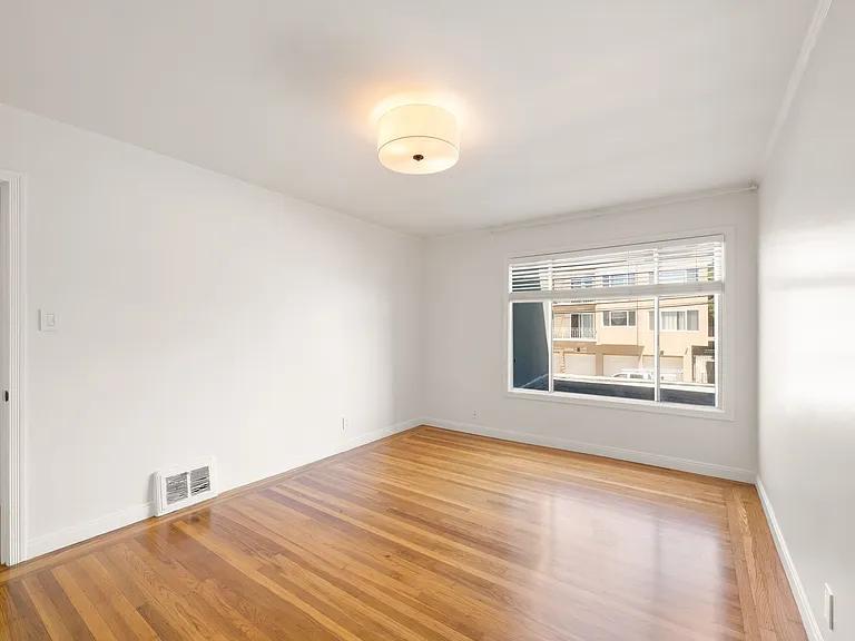 4441 Balboa St #2 — Photo 20