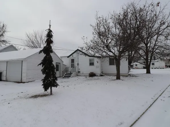 101 3rd Ave SE, Melrose, MN 56352