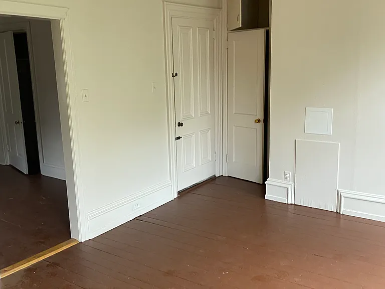 128 N Pine St #6 — Photo 1