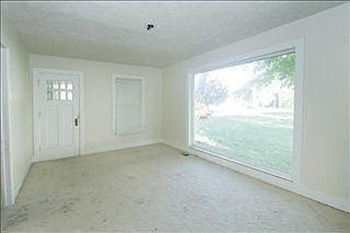 3rd image of 131 Coldwater Ave