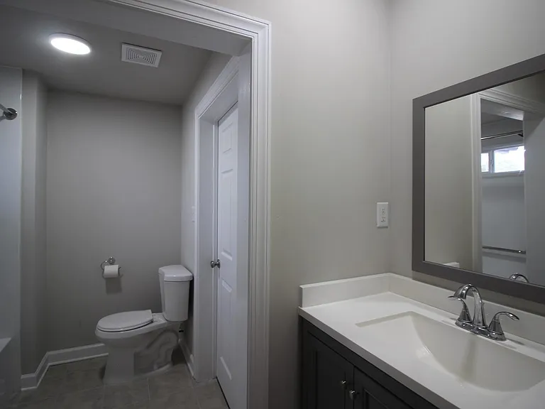 212 N Main St — Photo 19