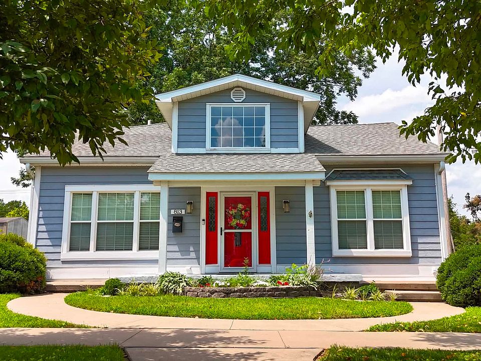 1st image of 813 E Spring St