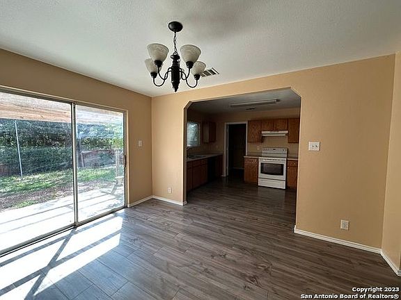 2nd image of 8026 Cypress Crown