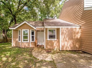 14215 Woodlands Dr, Hammond, LA 70401
