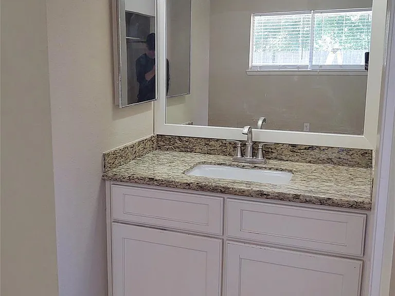 2515 Heritage Colony Dr — Photo 9