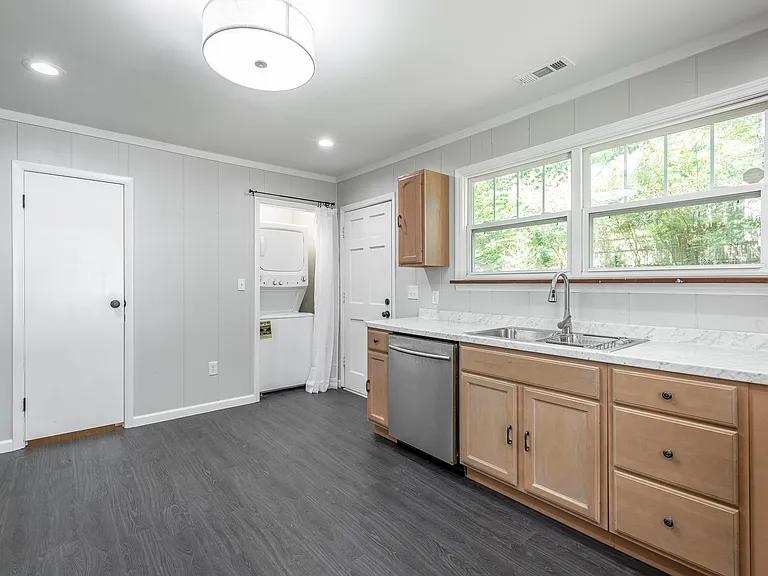 5711 Alabama Ave — Photo 10