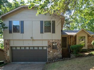 10 Garnet Ct, Little Rock, AR 72212