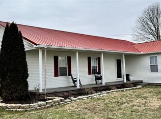 375 Green Creek Dr, Glasgow, KY 42141