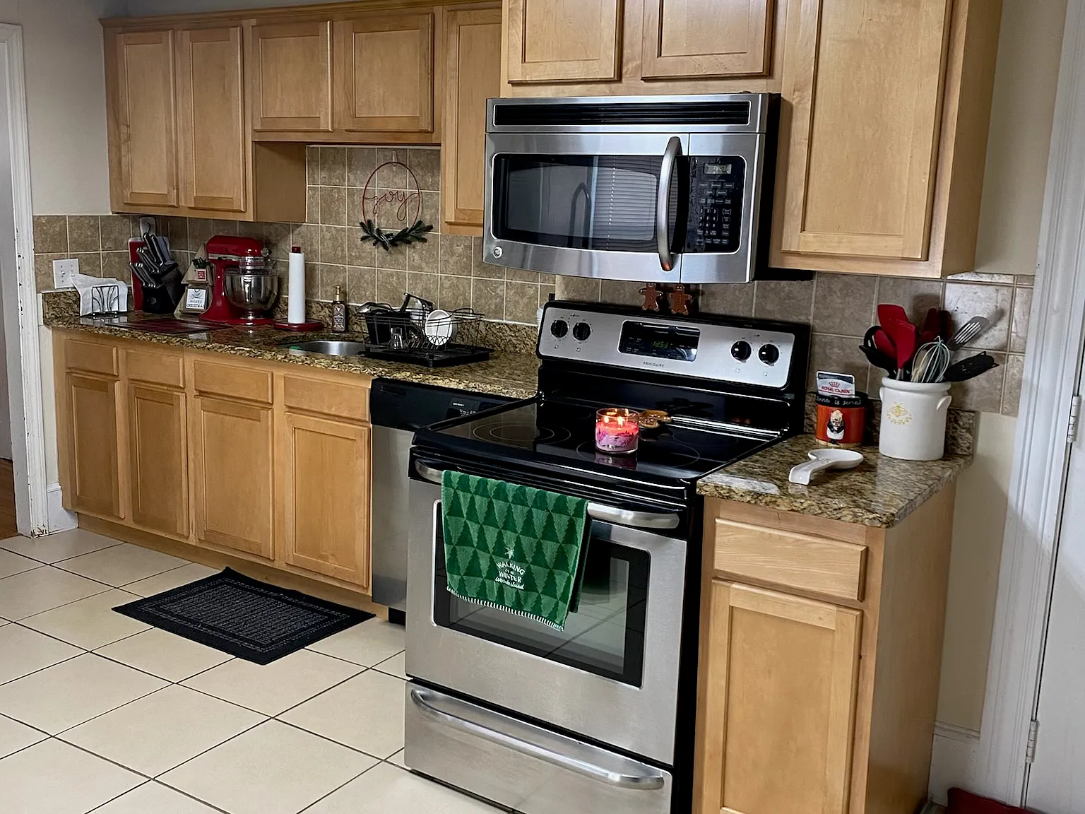 2 bed, $2,200 — Photo 1
