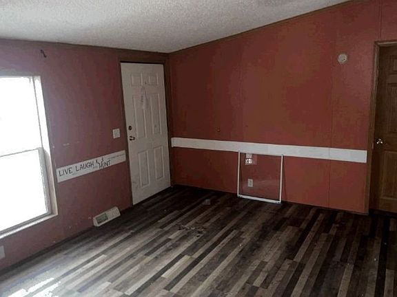 Additional Living Room