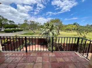 2211 NE 7th St #18, Hallandale, FL 33009