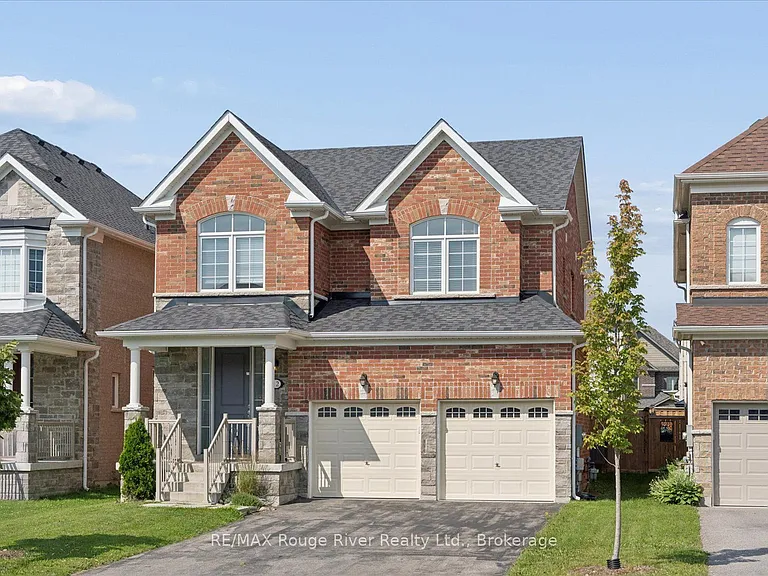 12 Bill Hutchinson Cres — Photo 3