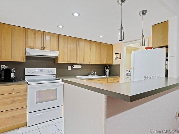 4th image of 8401 SW 107th Ave APT 167E