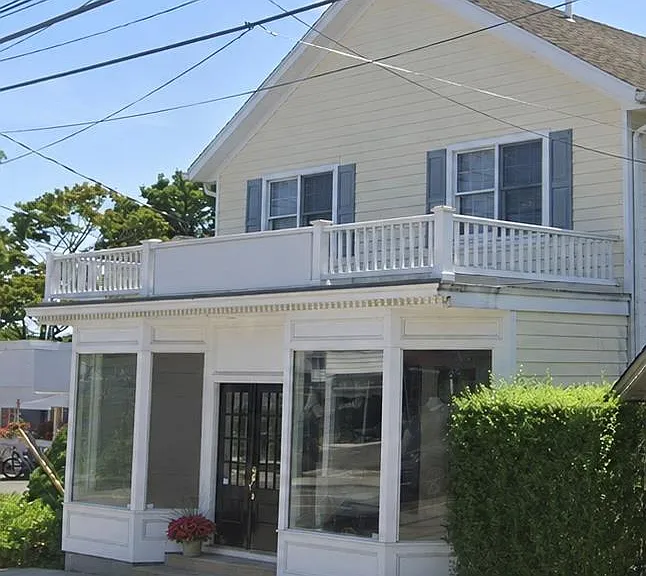 495 Montauk Hwy — Photo 1