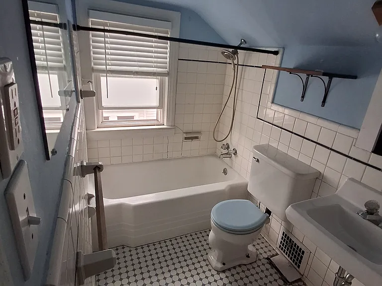 1424 Pinecrest Dr #1 — Photo 9
