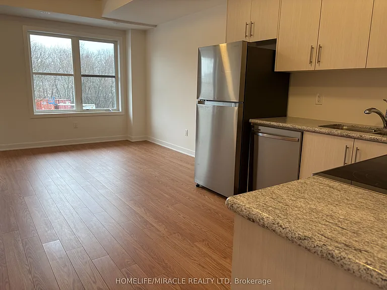 15100 Yonge St #211 — Photo 18