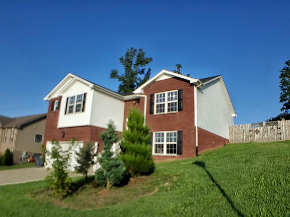 3rd image of 3480 Cayuse Way