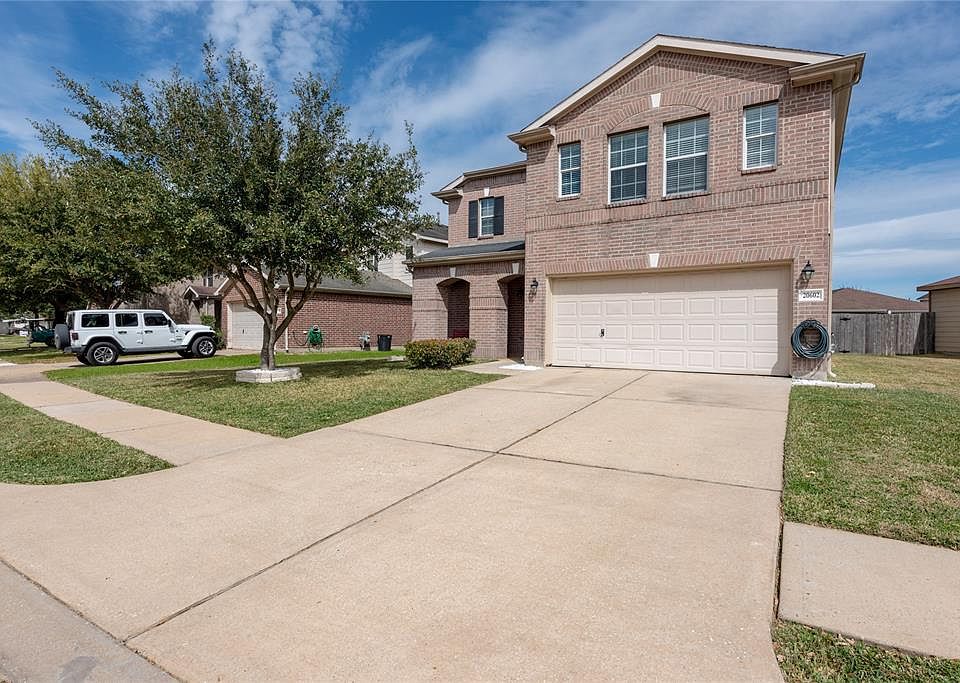2nd image of 20602 Hillsdale Park Dr