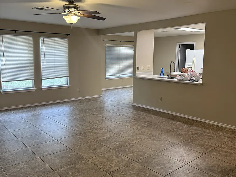 3313 Baldwin Park — Photo 1