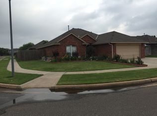 11145 SW 7th Cir, Yukon, OK 73099