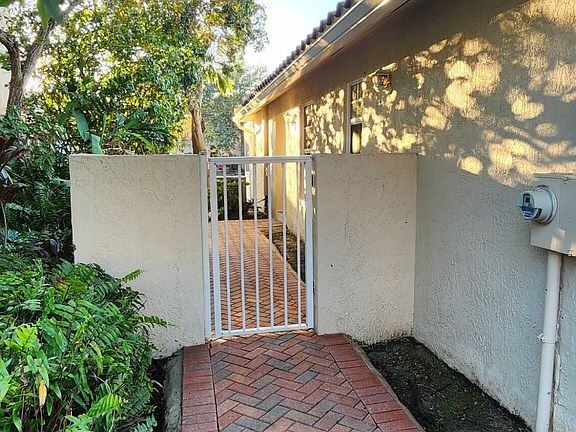 4th image of 3901 NW 91st Terrace