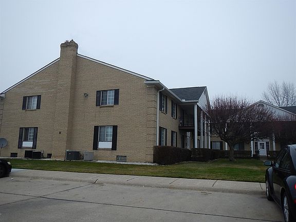 3rd image of 34680 Huntley Dr APT K28