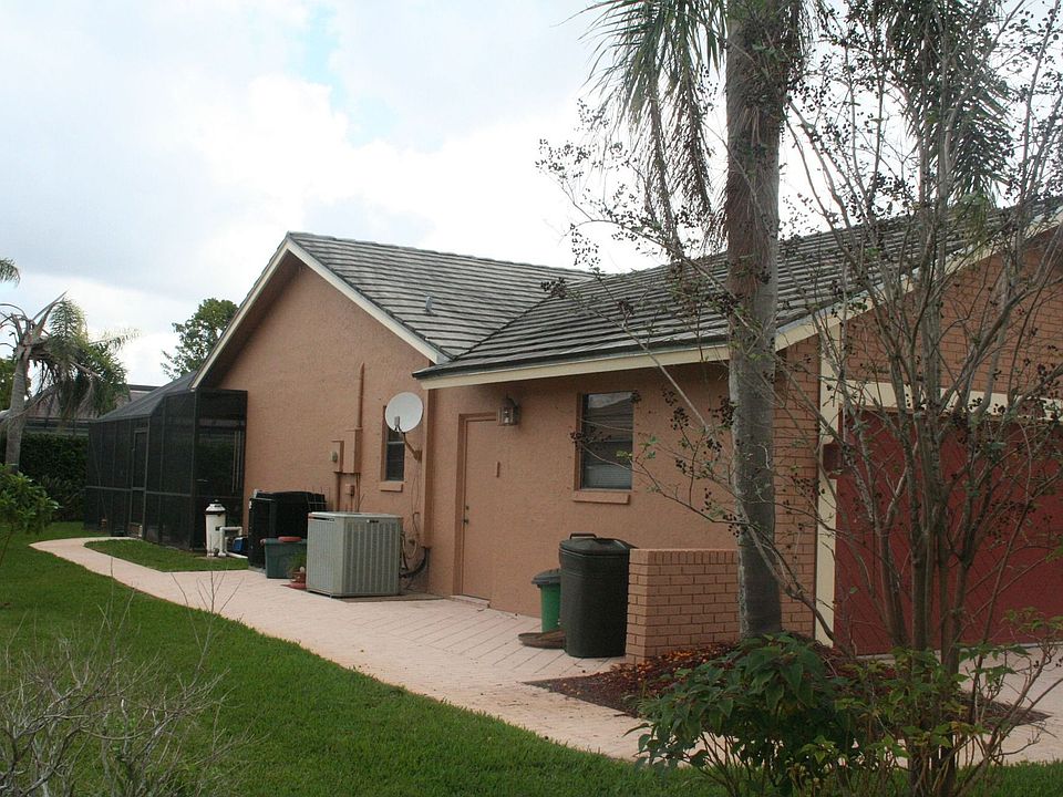 1st image of 10625 NW 6th St