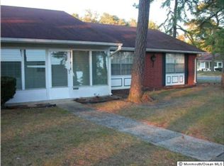 660B Plymouth Dr, Lakewood, NJ 08701