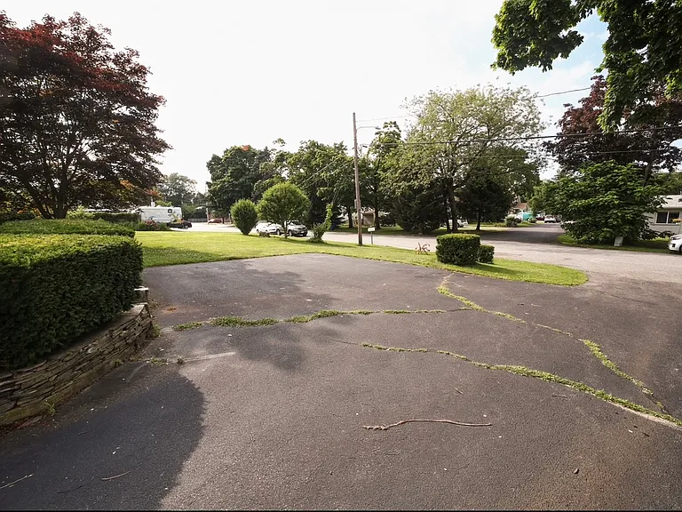342R Warwick Neck Ave #B — Photo 9