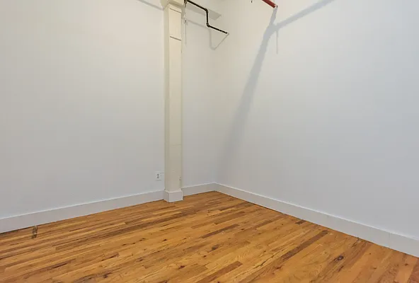 Rented by Nooklyn NYC LLC | media 27