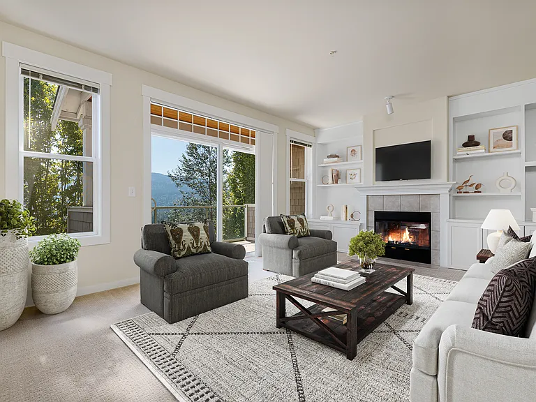 Living room with beautiful moutain view