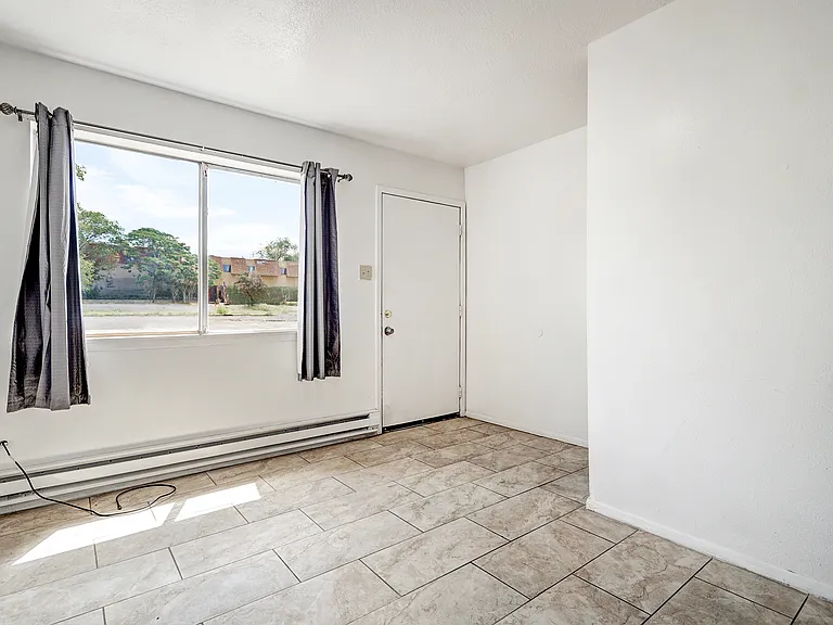 195 Monte Alto Pl NE #B — Photo 4