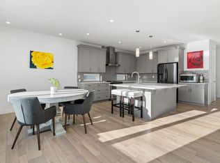 20007 16th Ave NW, Edmonton, AB