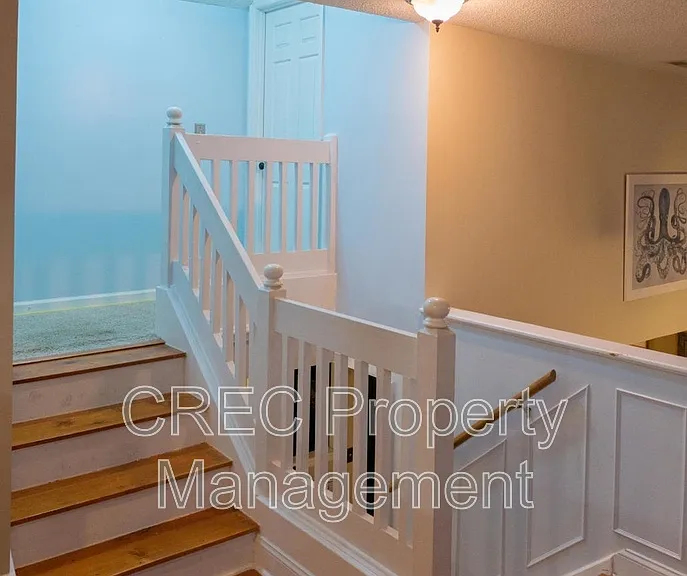 114 Queensbury Cir — Photo 21