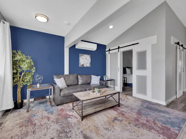 2261 Marlboro Dr, Henderson, NV 89014