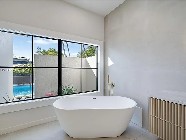 18326 SW 83rd Pl — Photo 42