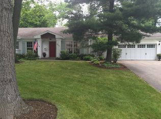 420 Ravine Park Dr, Lake Forest, IL 60045