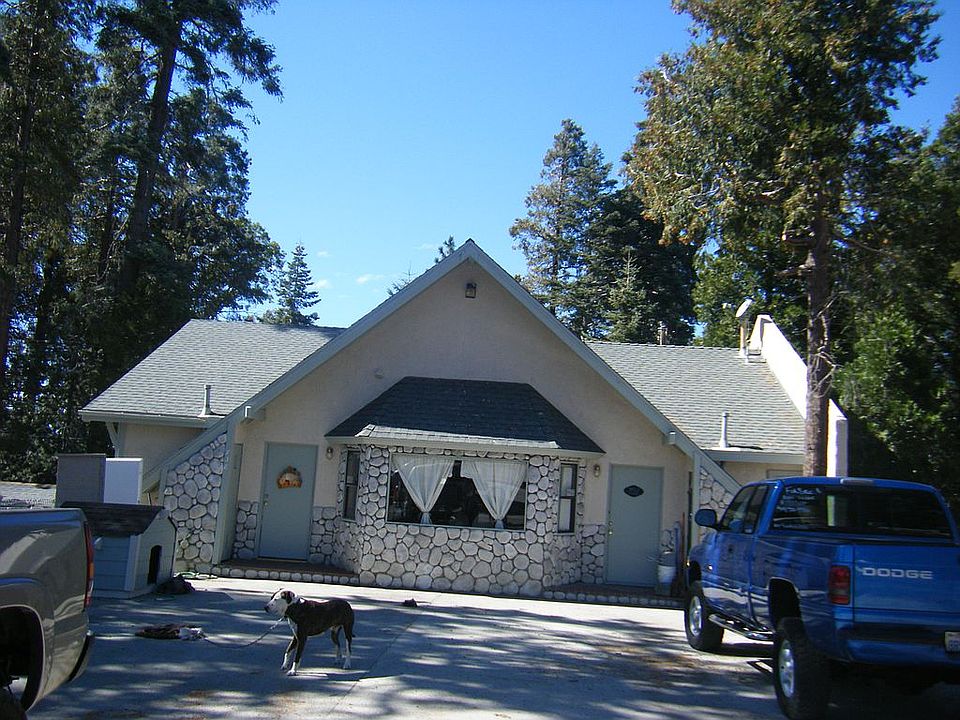1st image of 738 Rose Ln