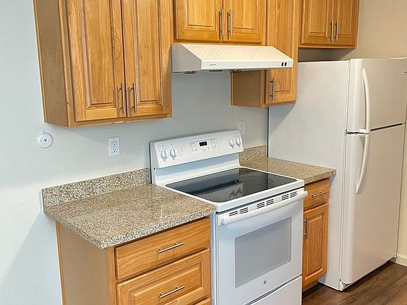 3rd image of 2268 Brown St APT 5