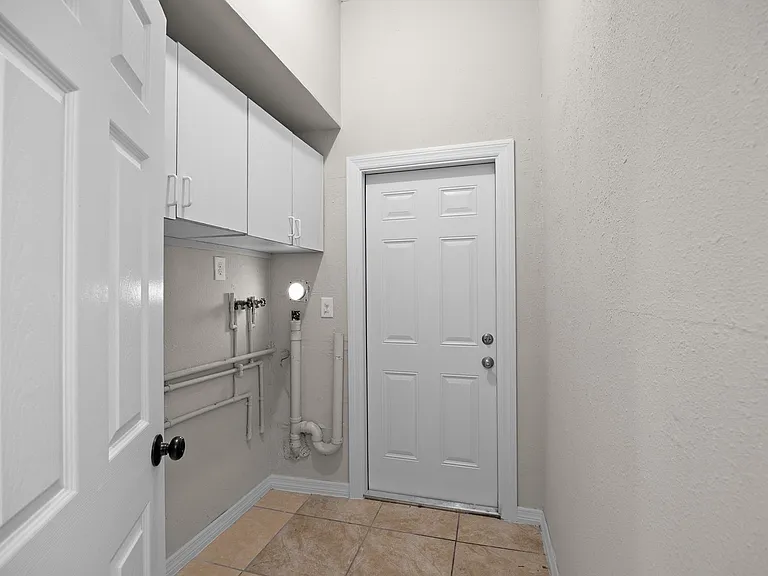 818 28th Street Cir E — Photo 11