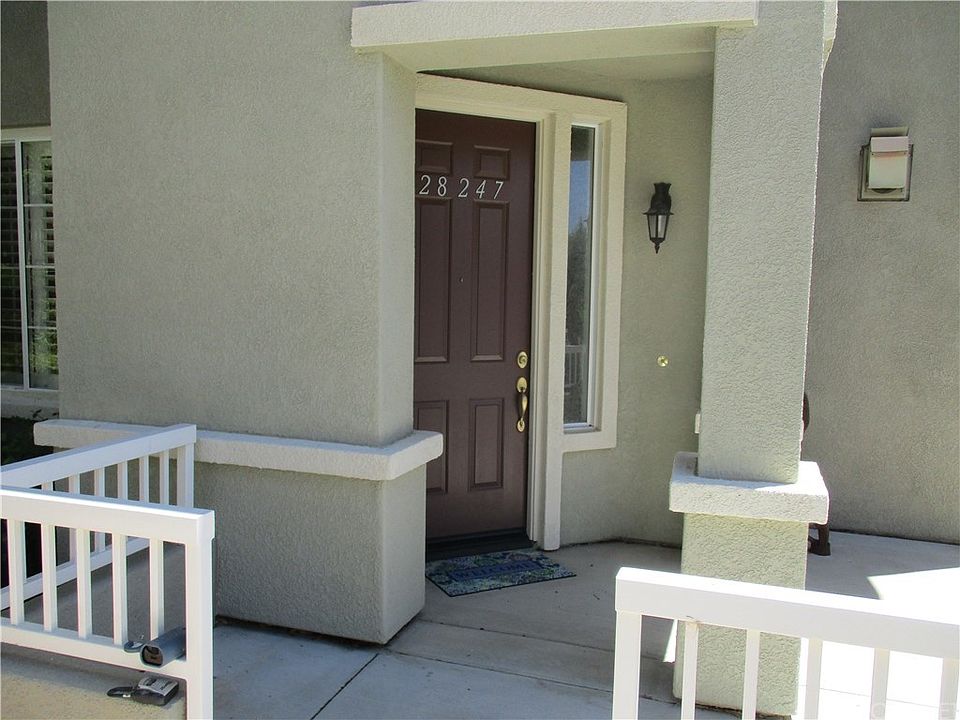 1st image of 28247 Canterbury Ct