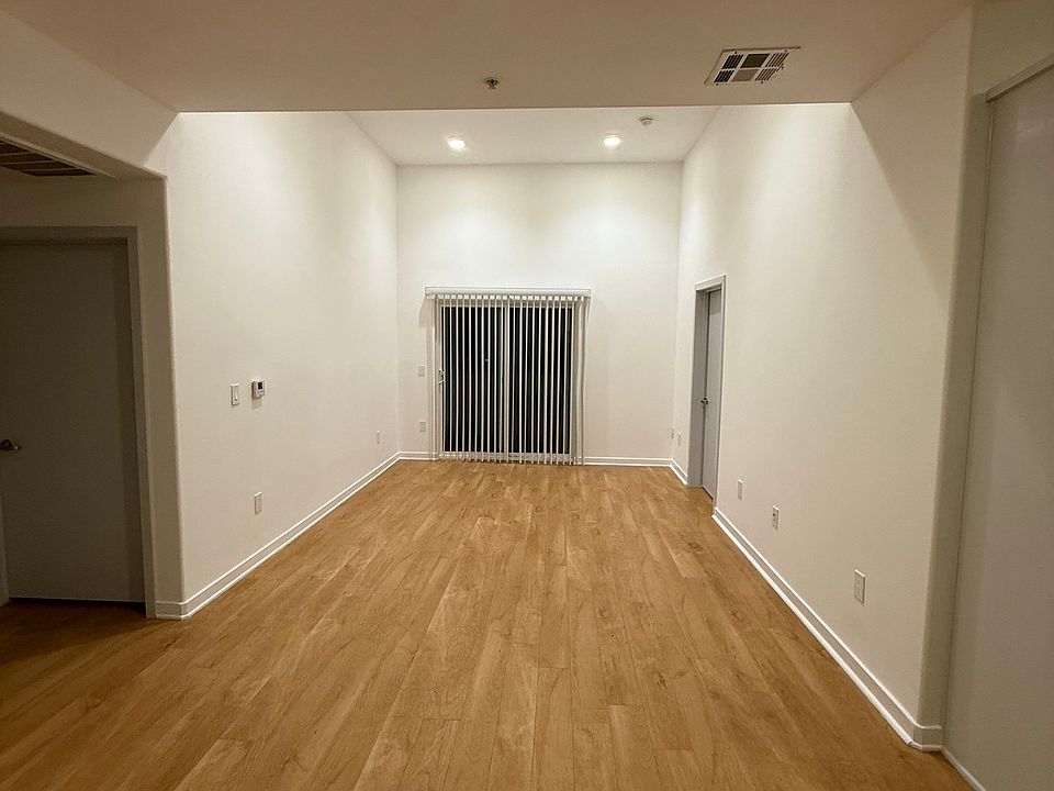 Open Floor Plan / Living Room